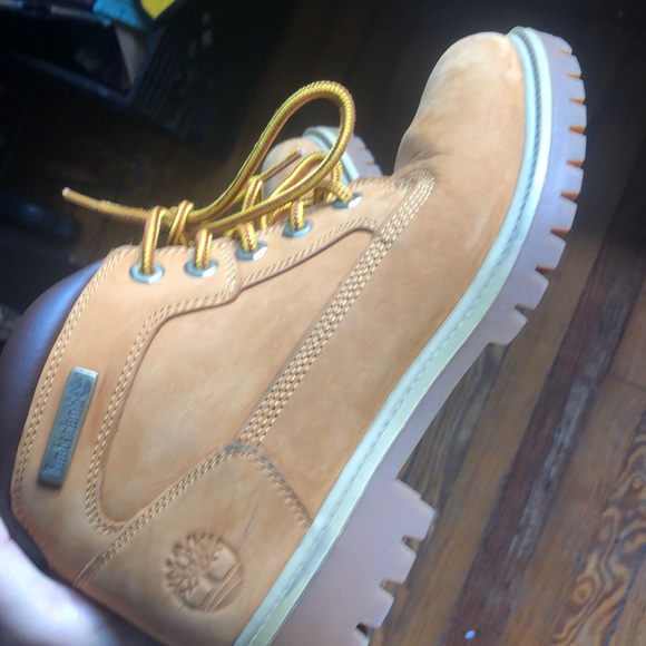 Timberlands men’s 7.5 - Picture 1 of 3